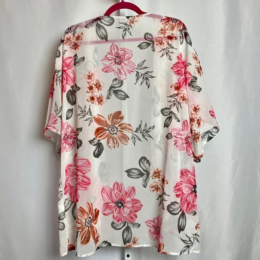 💙5/ $15 Womenʻs Pink and White Lightweight Floral Kimono | Cardigan OS